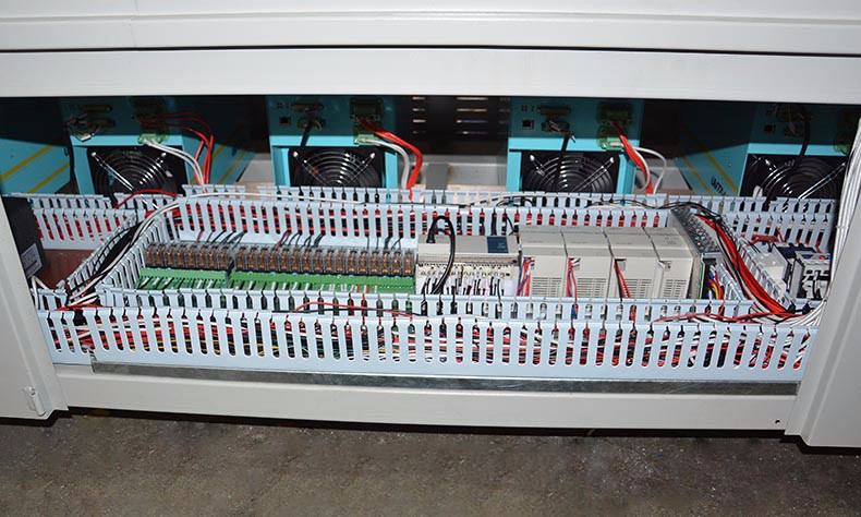 感光性涂料6KW8組燈UV固化機(jī).jpg 感光性涂料6KW8組燈UV固化機(jī).jpg