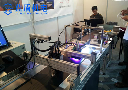 決定UV固化的好壞由那機部分所以決定？